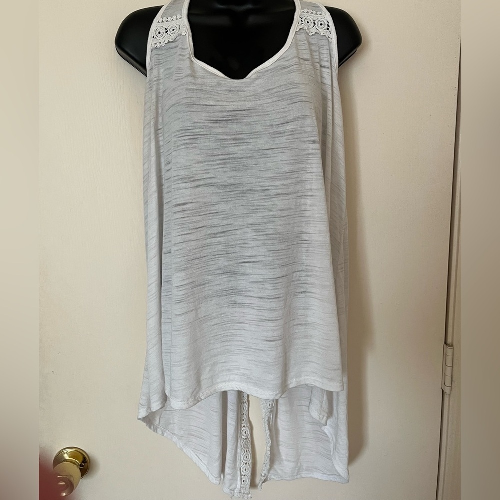 Torrid White Tank